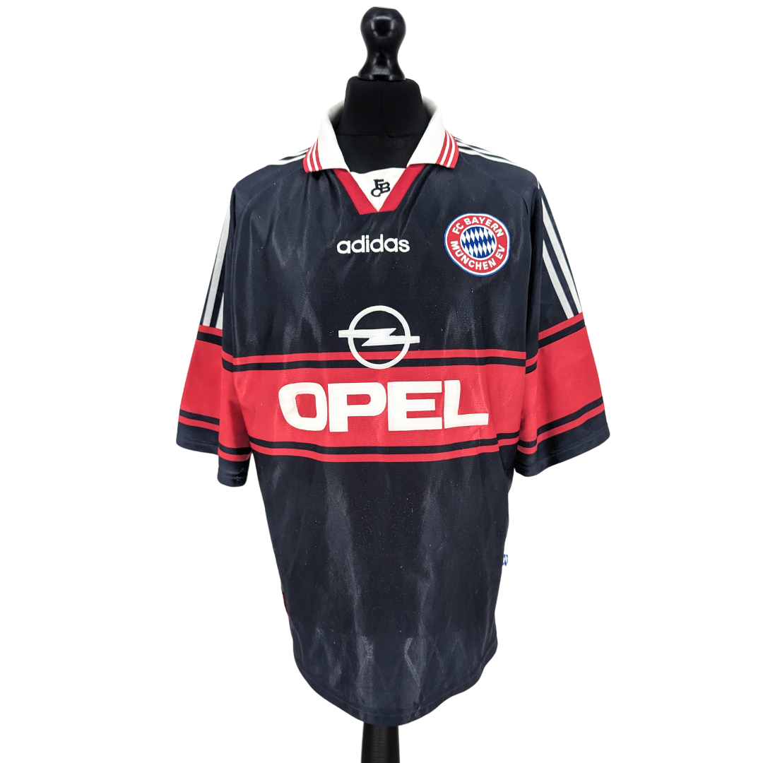 Bayern Munich home football shirt 1997/99