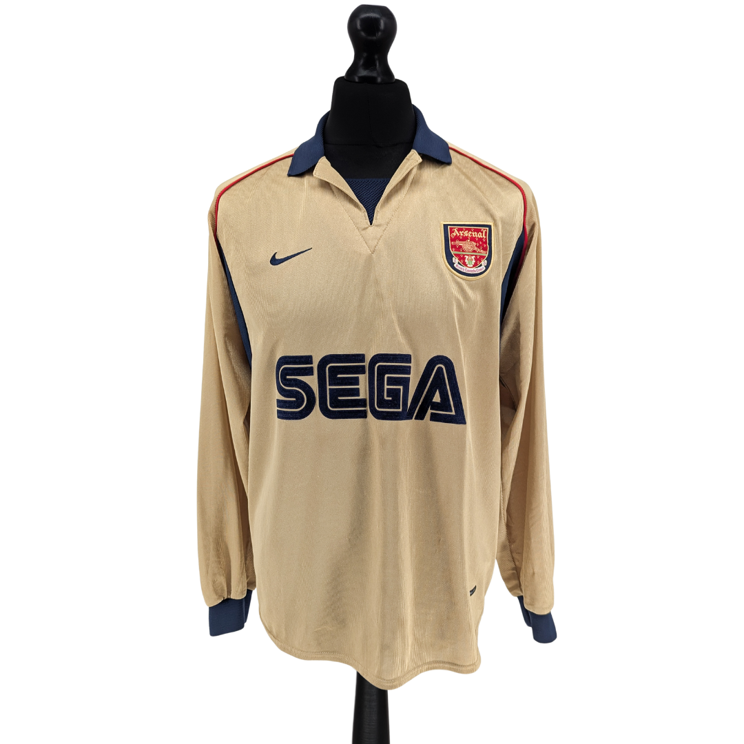 Arsenal away football shirt 2001/02