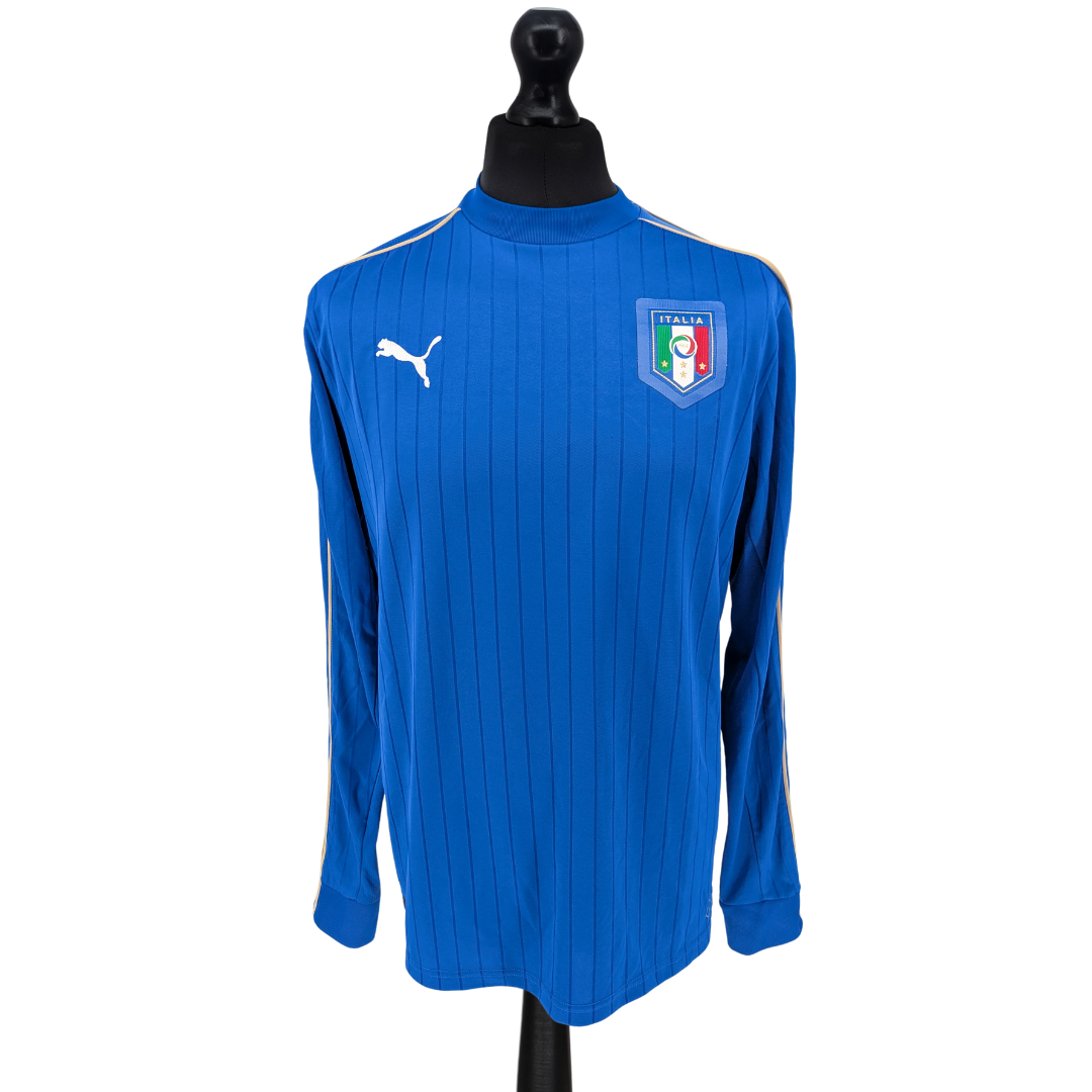 Italy home football shirt 2016/17