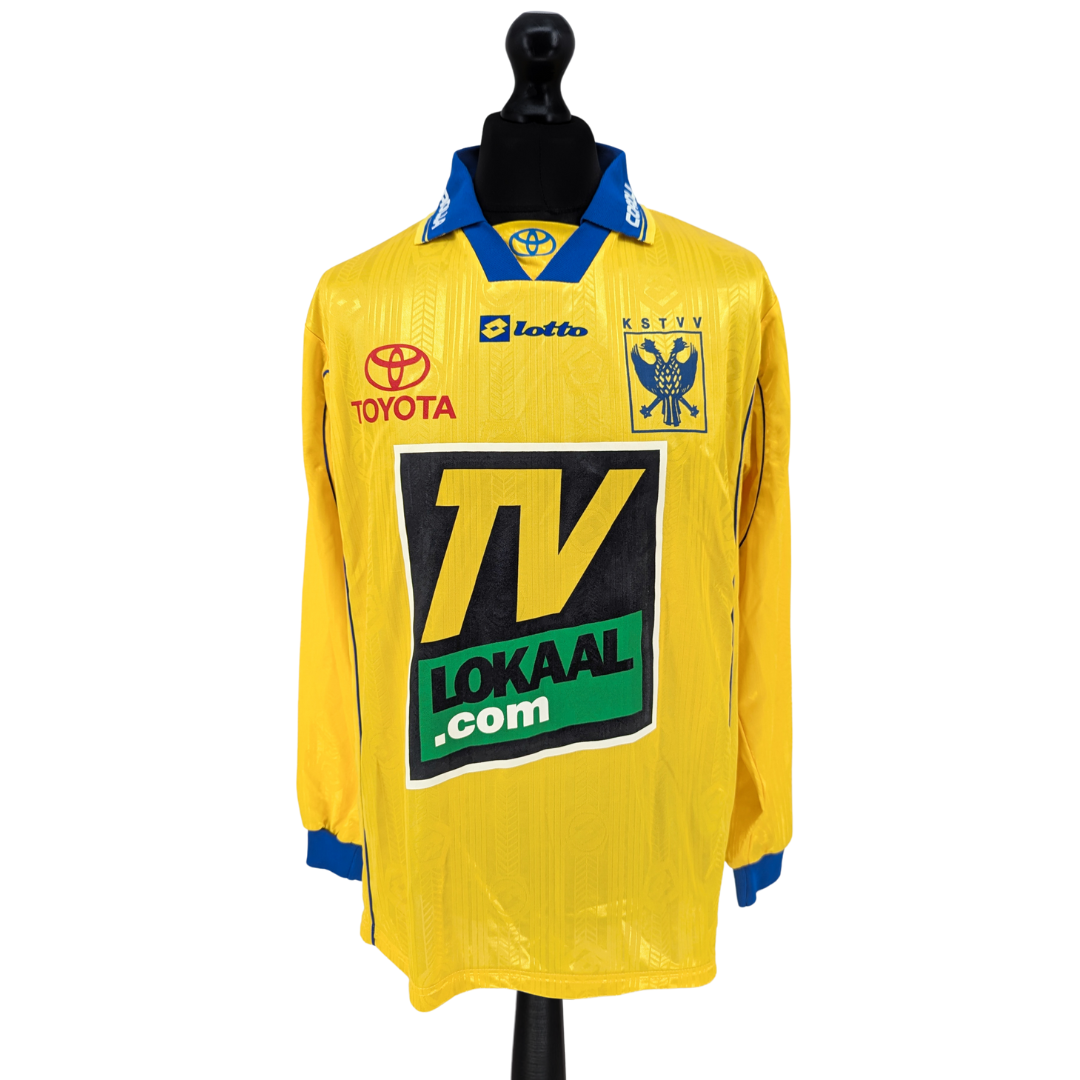 Sint-Truiden home football shirt 2000/01