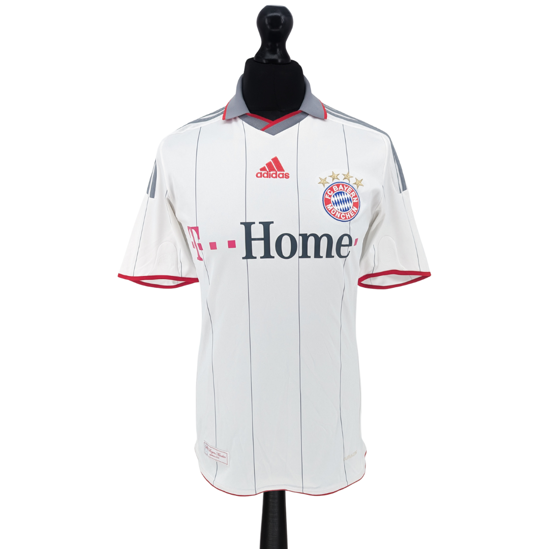 Bayern Munich European alternate football shirt 2009/10