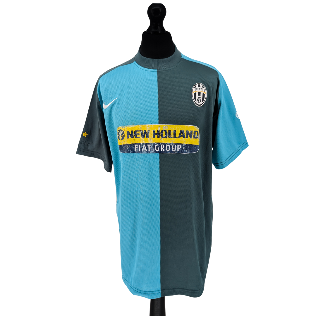 Juventus limited edition pre-season goalkeeper football shirt 2007/08 - (XL)