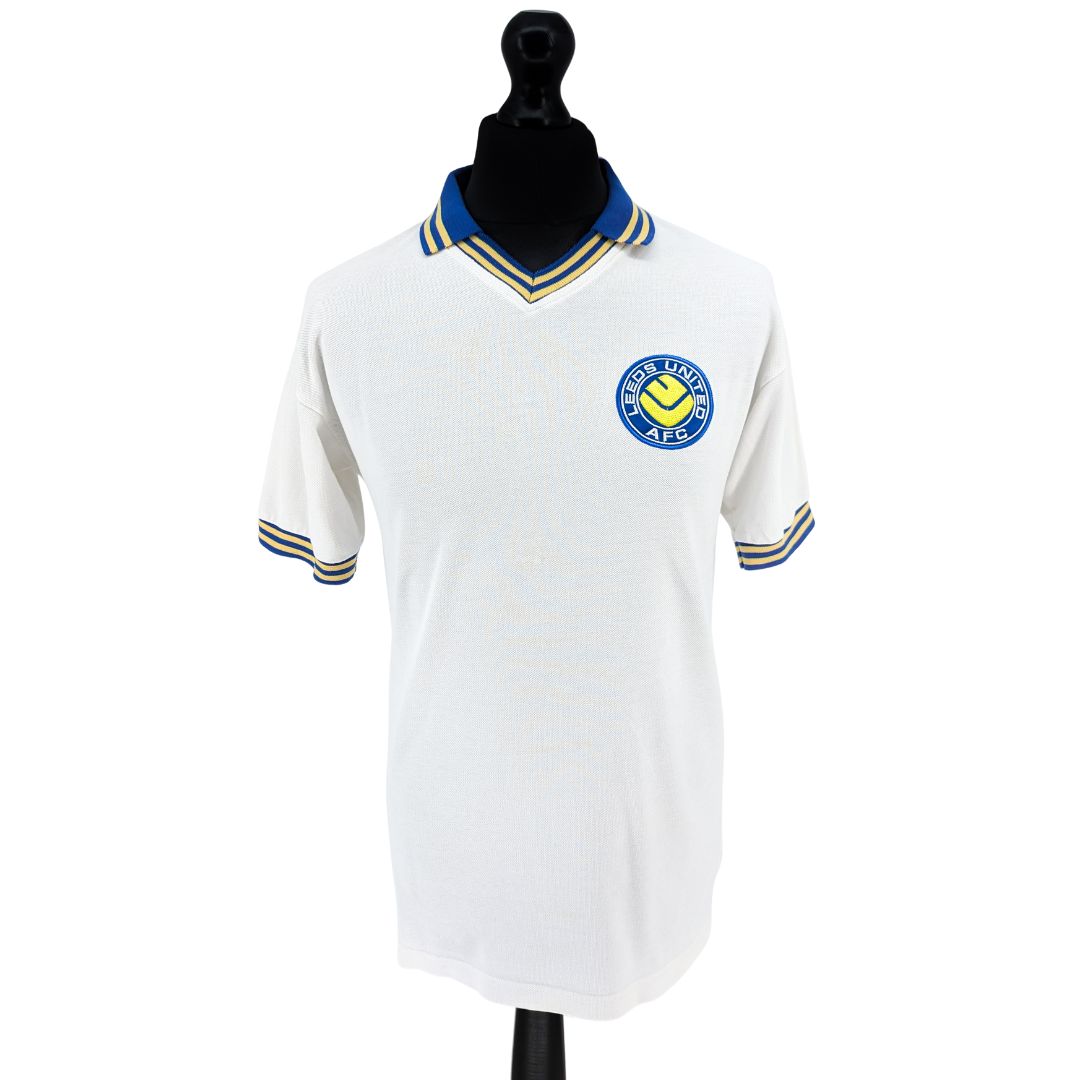Leeds United home football shirt 1976/77 - (M)