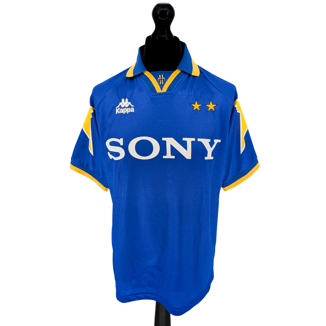 Juventus away football shirt 1995/96 - (L)