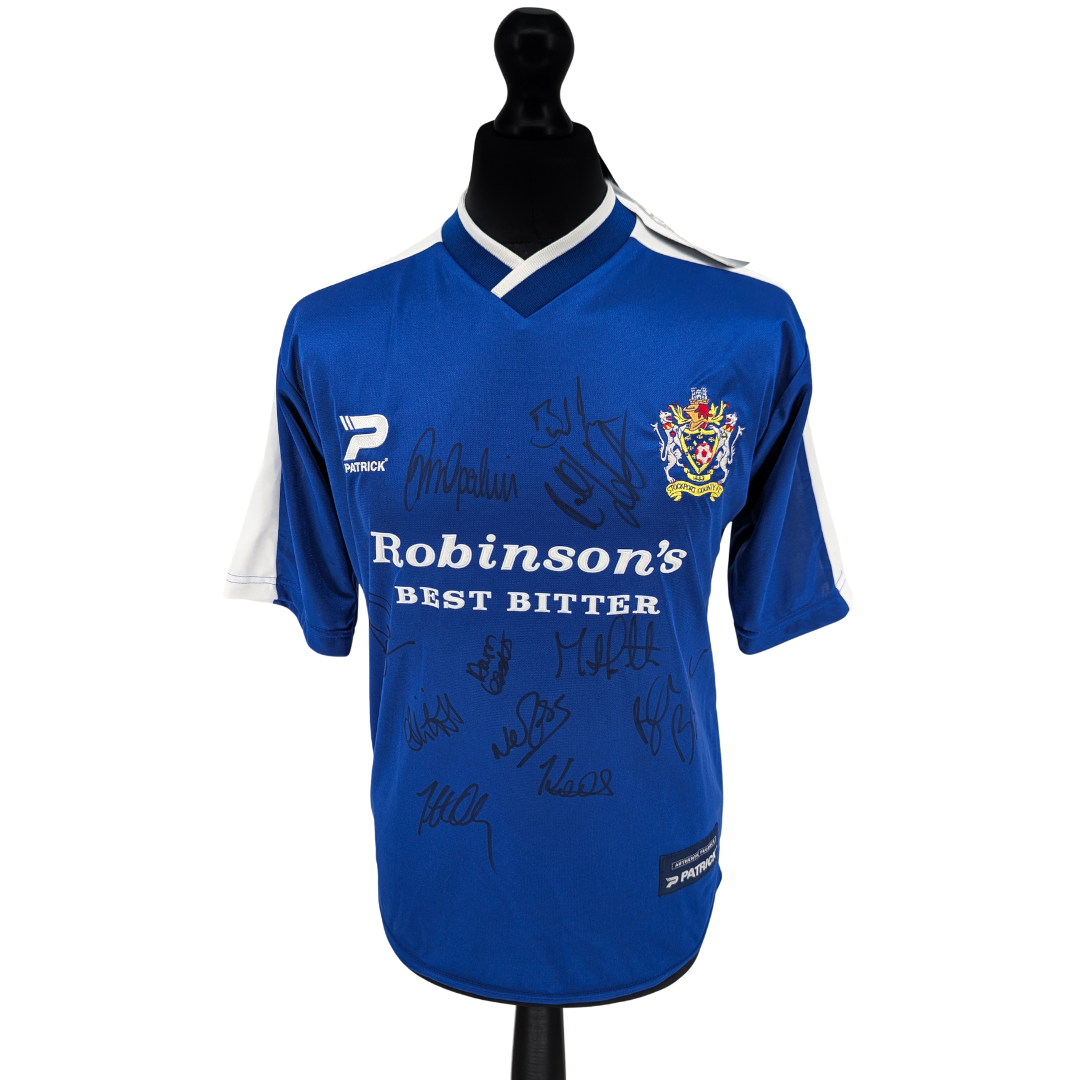 Stockport County signed home football shirt 2001/02 - (S)