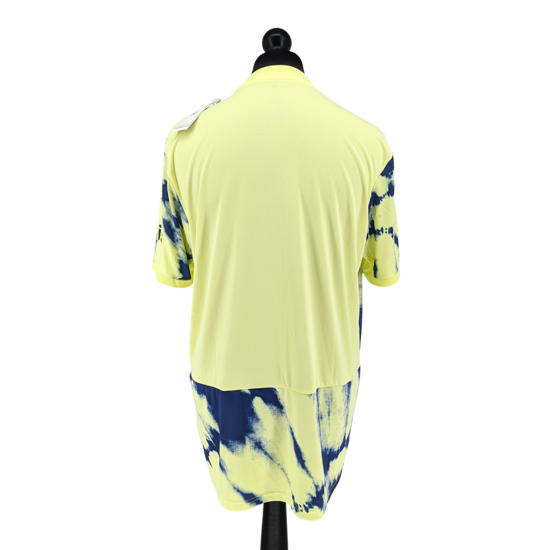 Leeds United away football shirt 2022/23