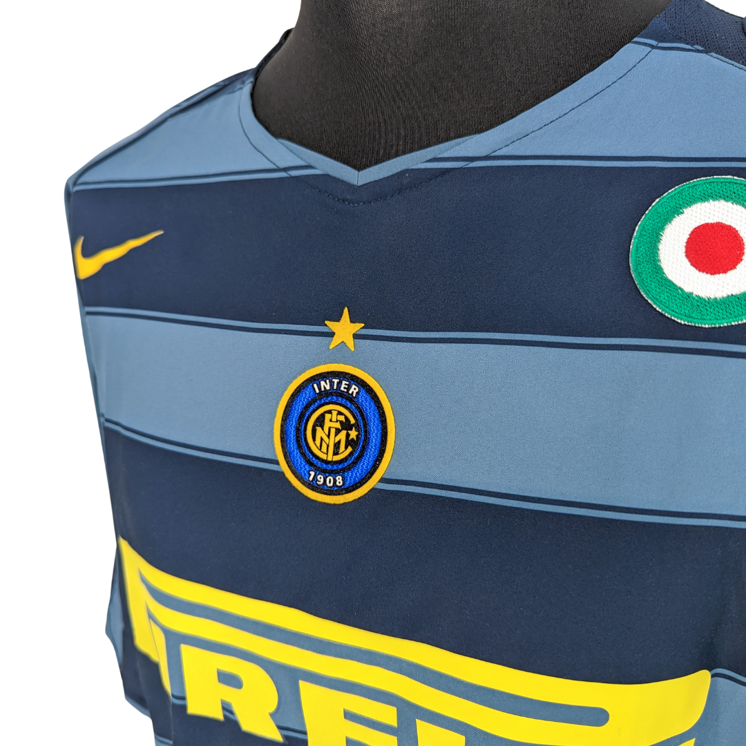 Inter Milan alternate football shirt 2004/06