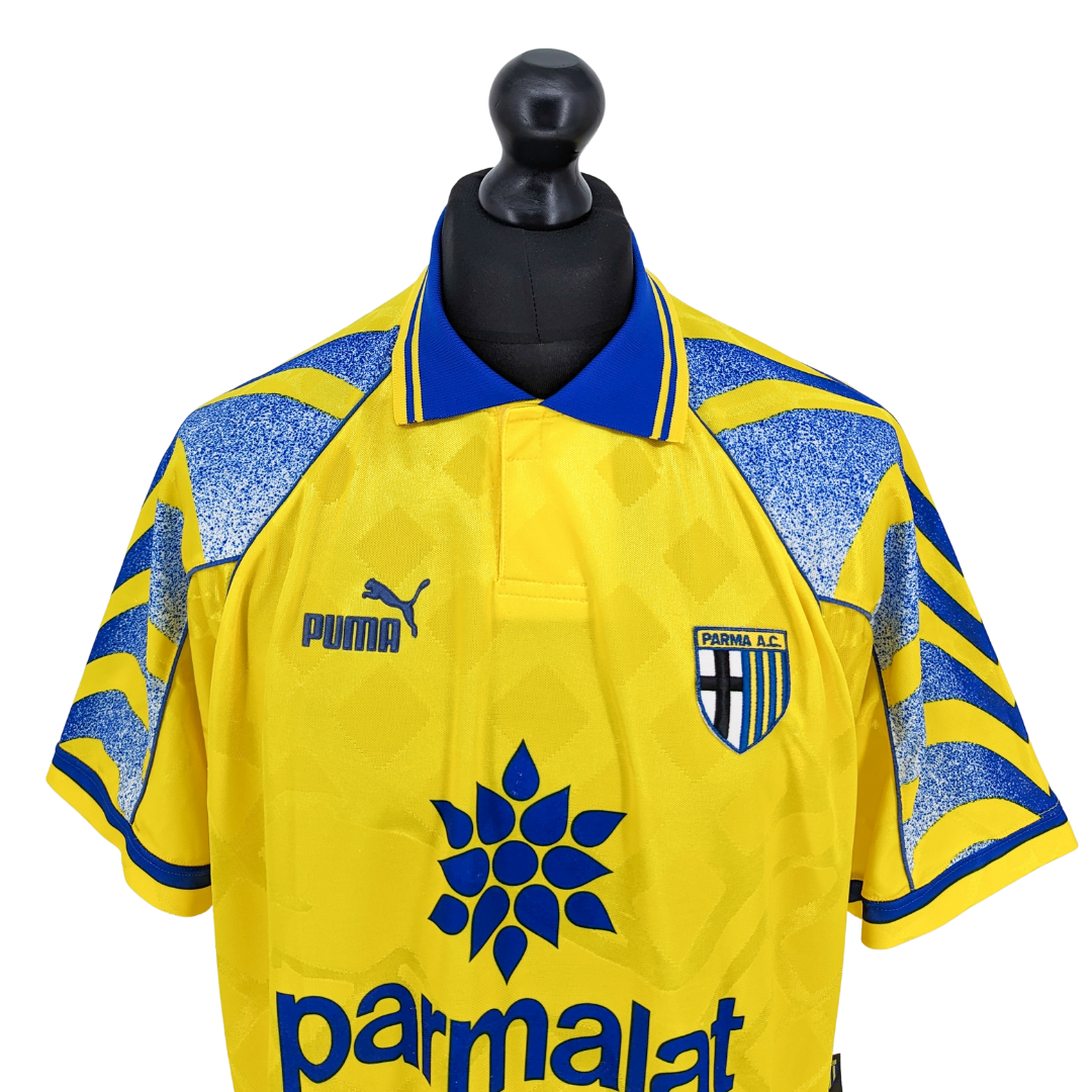 Parma alternate football shirt 1995/96