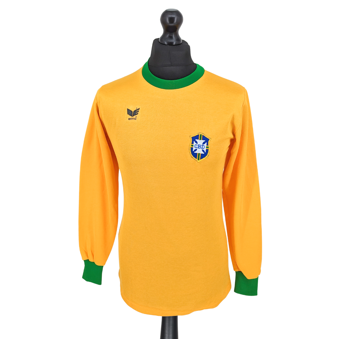 Brazil home football shirt 1980/81