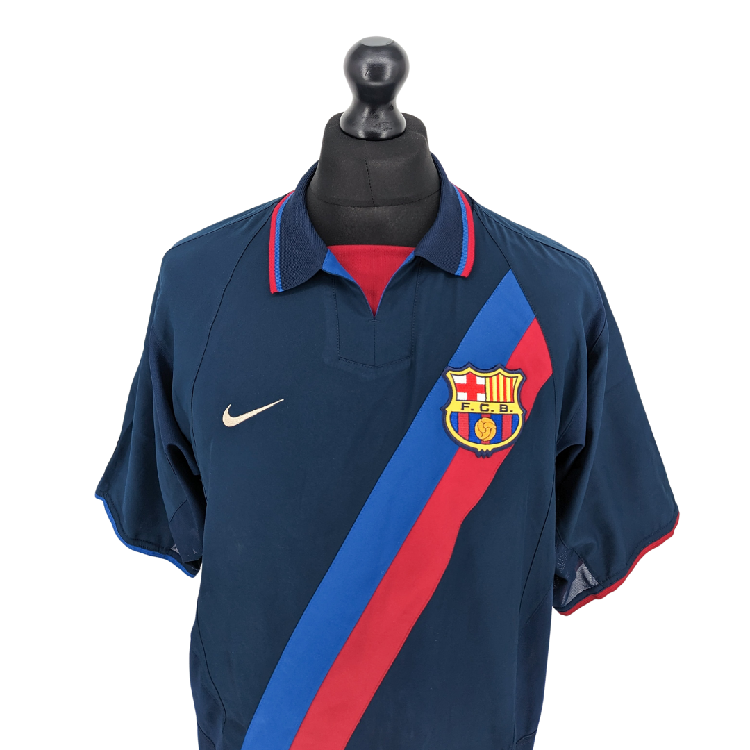 Barcelona away football shirt 2002/04