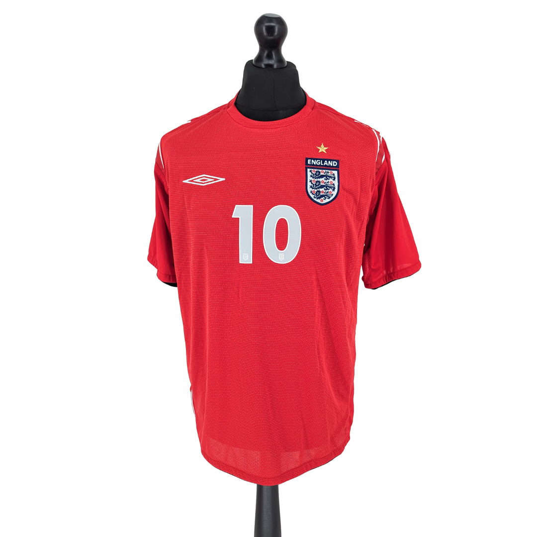 England away football shirt 2004/06