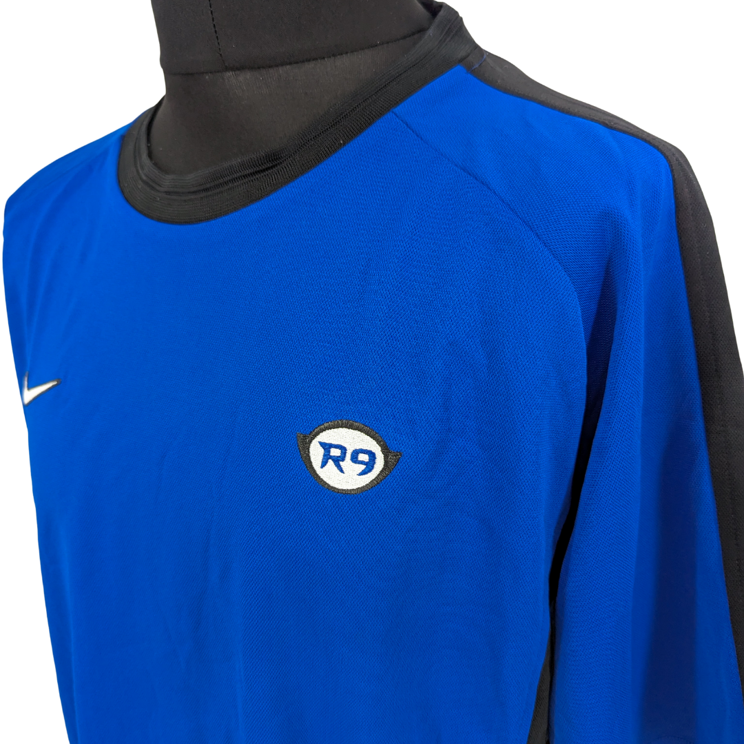 R9 training football shirt 2000/01