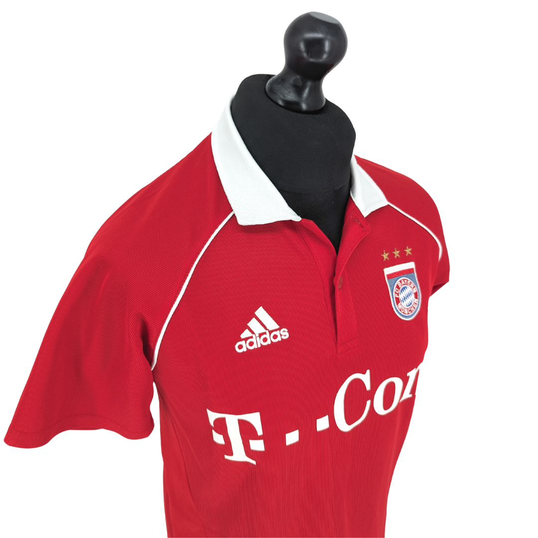Bayern Munich home football shirt 2005/06