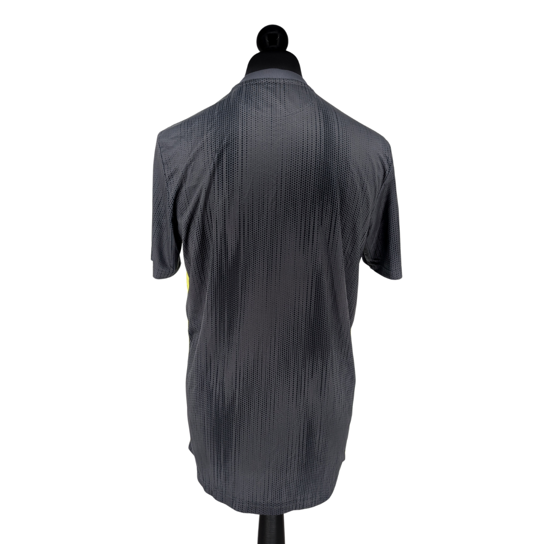 Juventus alternate football shirt 2018/19