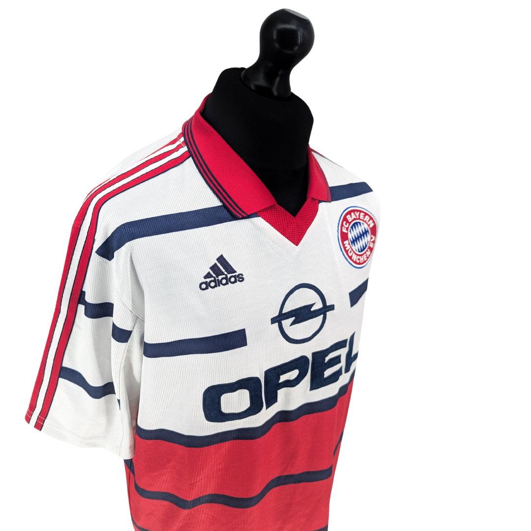 Bayern Munich away football shirt 1998/00