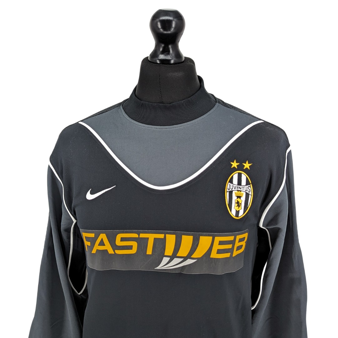 Juventus goalkeeper football shirt 2003/04