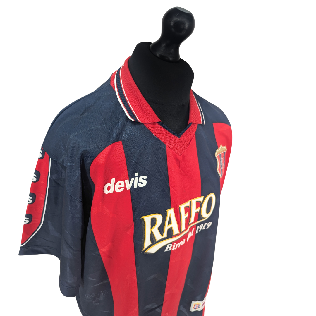 Taranto home football shirt 2001/02