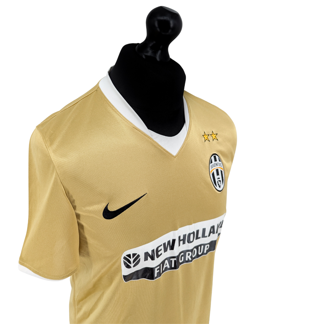 Juventus away football shirt 2008/10