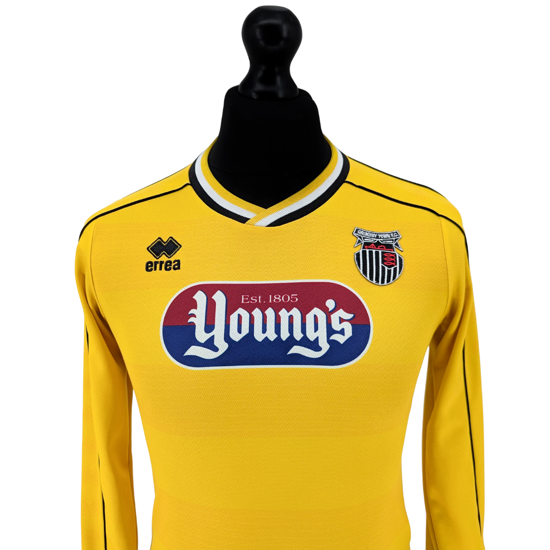 Grimsby Town goalkeeper football shirt 2019/20 - (XXS)