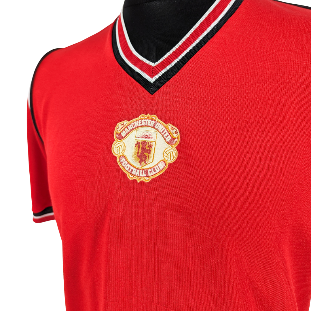 Manchester United home football shirt 1984/86 - (L)