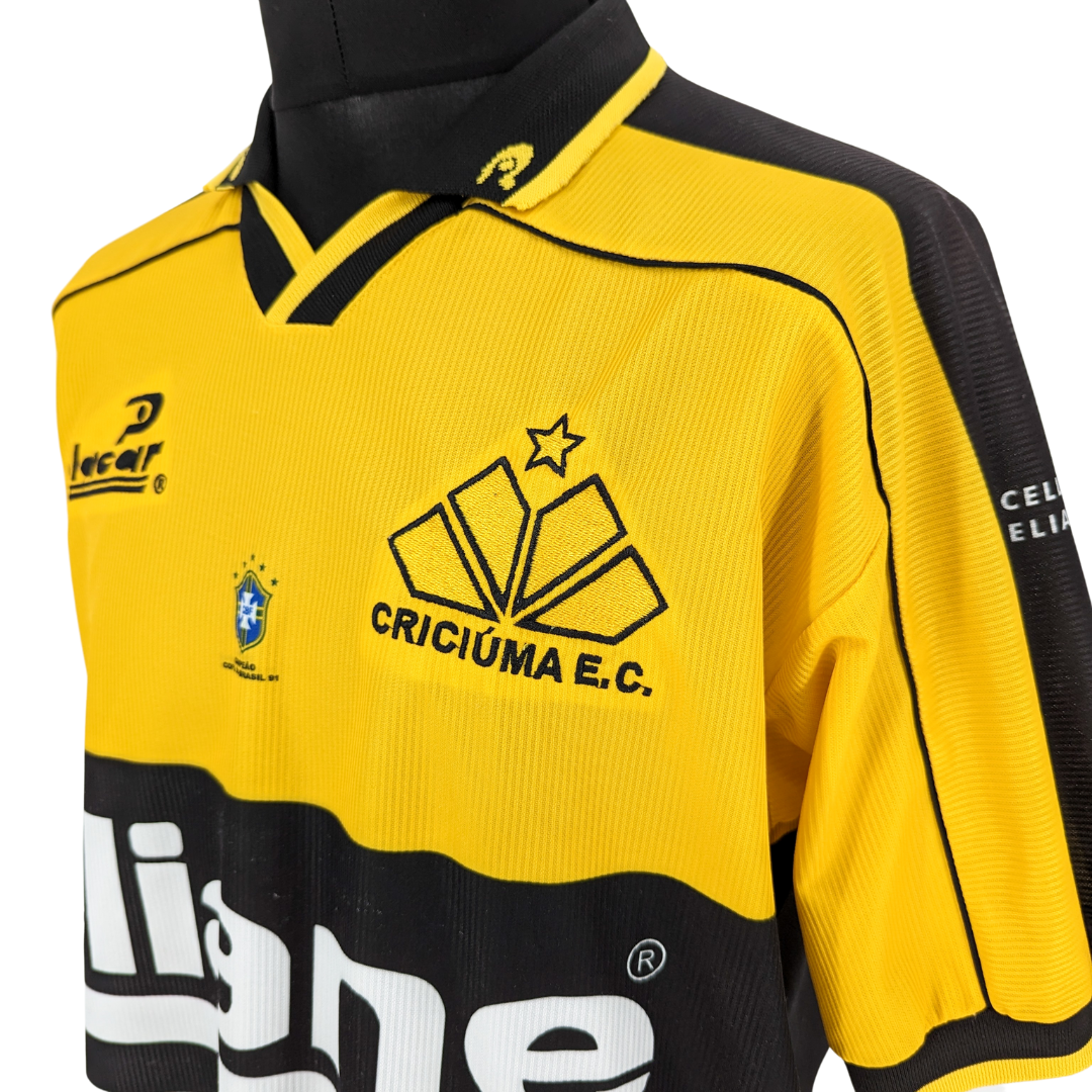 Criciuma home football shirt 2002/03