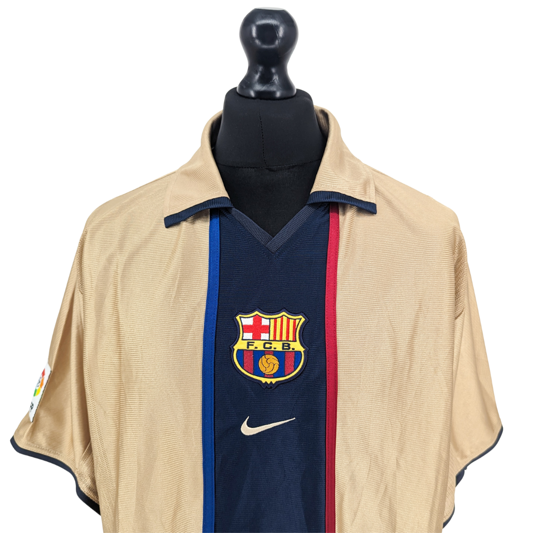 Barcelona away football shirt 2001/03