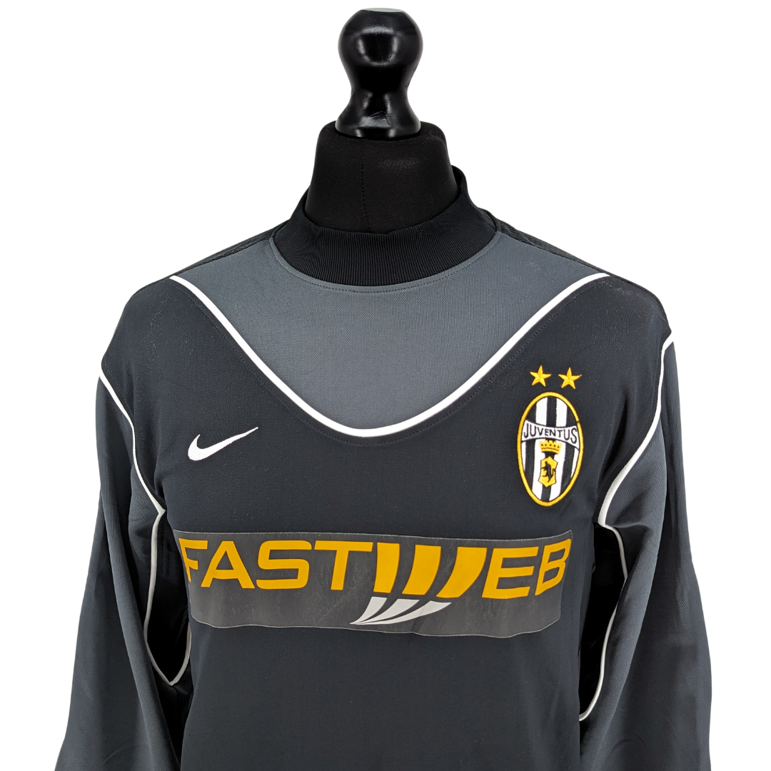 Juventus goalkeeper football shirt 2003/04