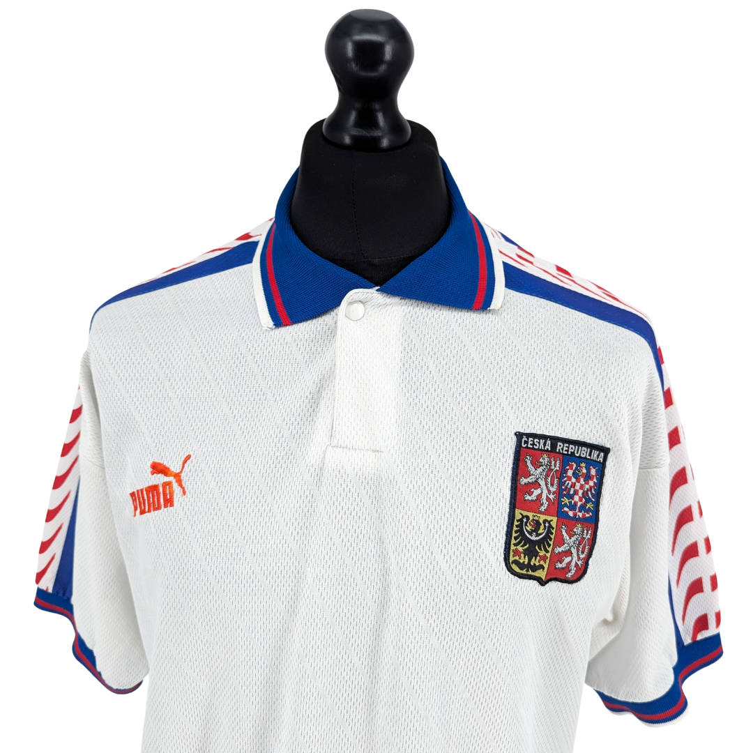 Czech Republic away football shirt 1996/98