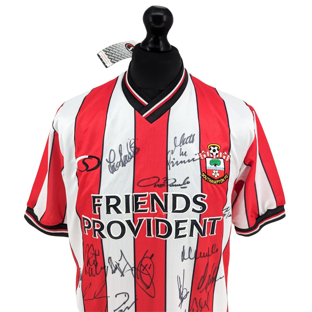 Southampton signed home football shirt 2001/03