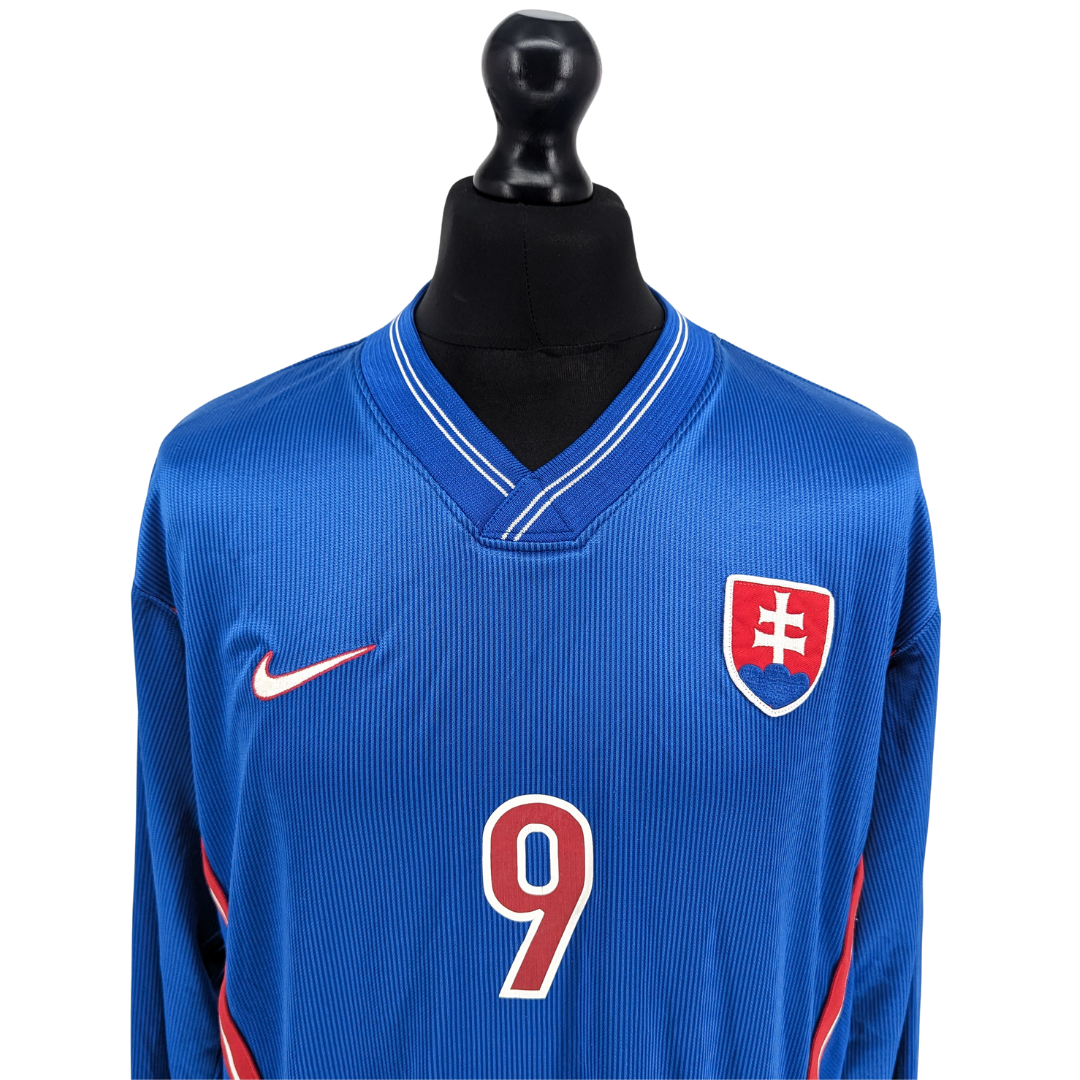 Slovakia home football shirt 1998/00