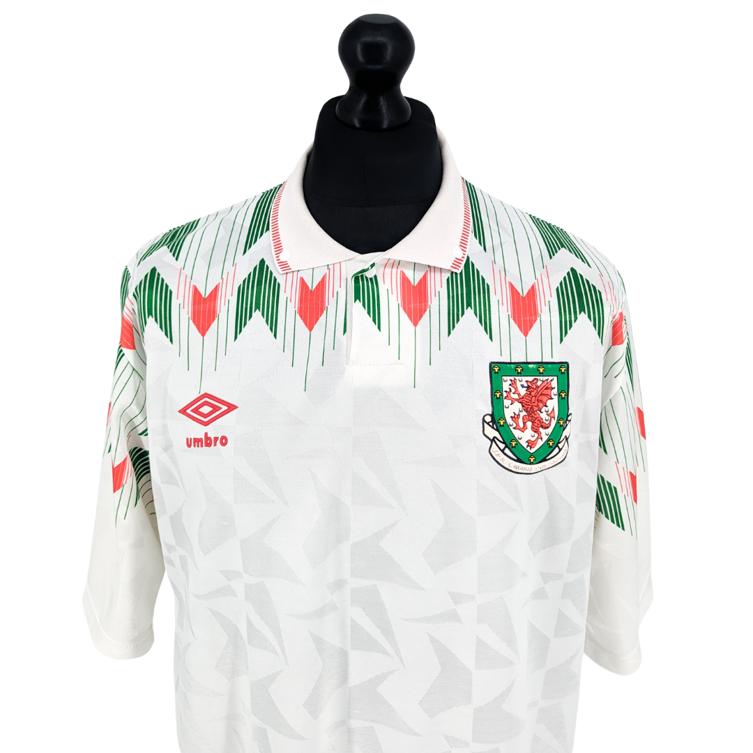 Wales away football shirt 1990/93