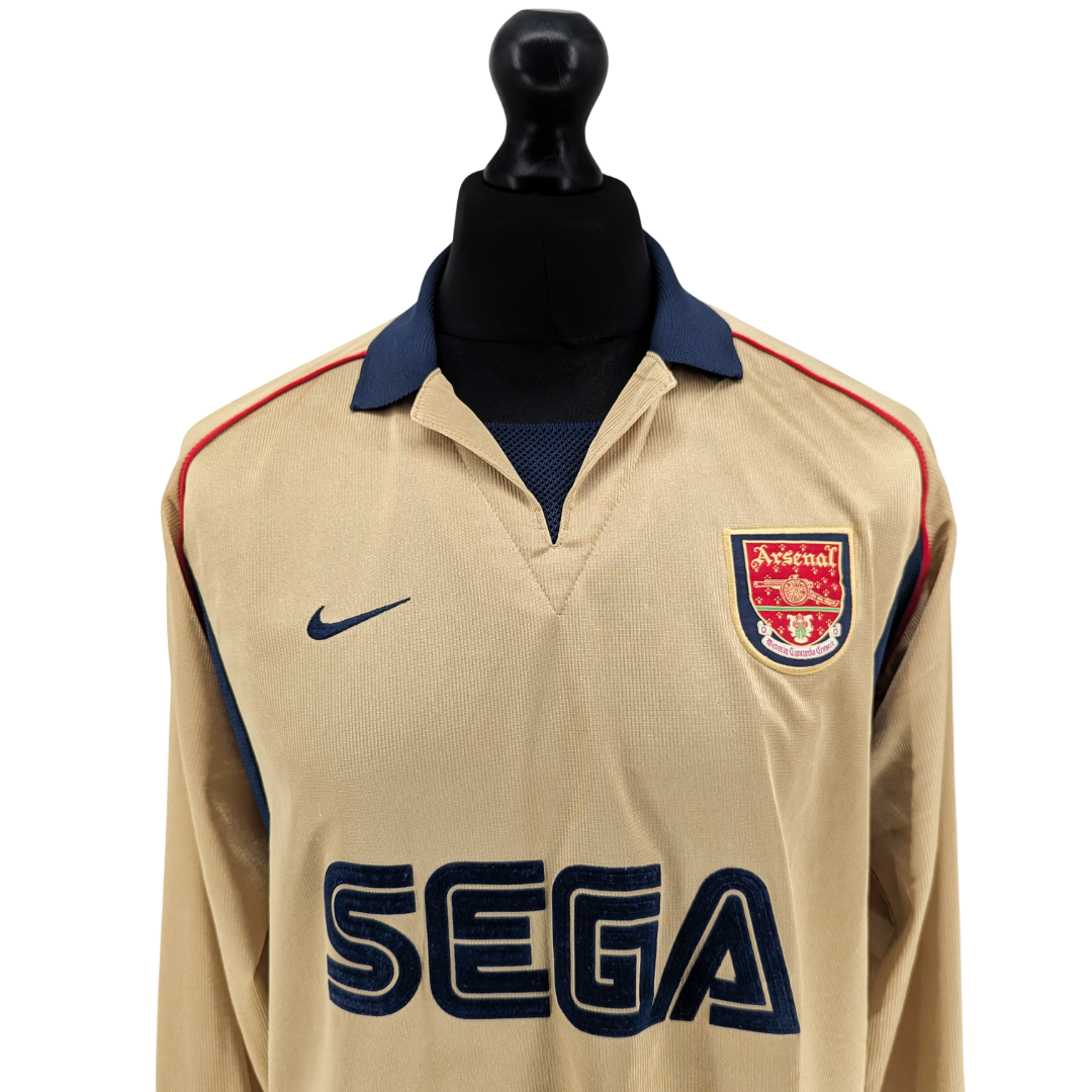 Arsenal away football shirt 2001/02