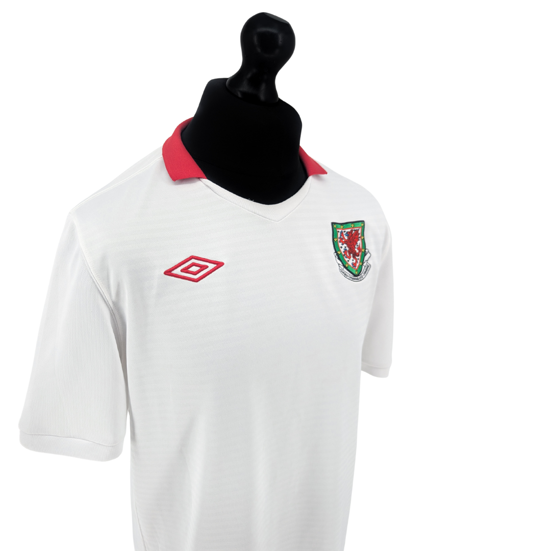 Wales away football shirt 2010/11 - (L)
