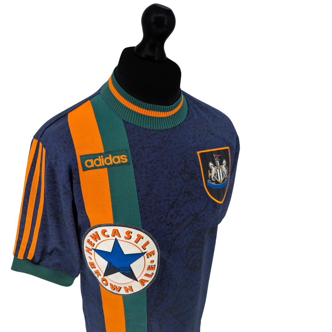 Newcastle United away football shirt 1997/98 - (S)