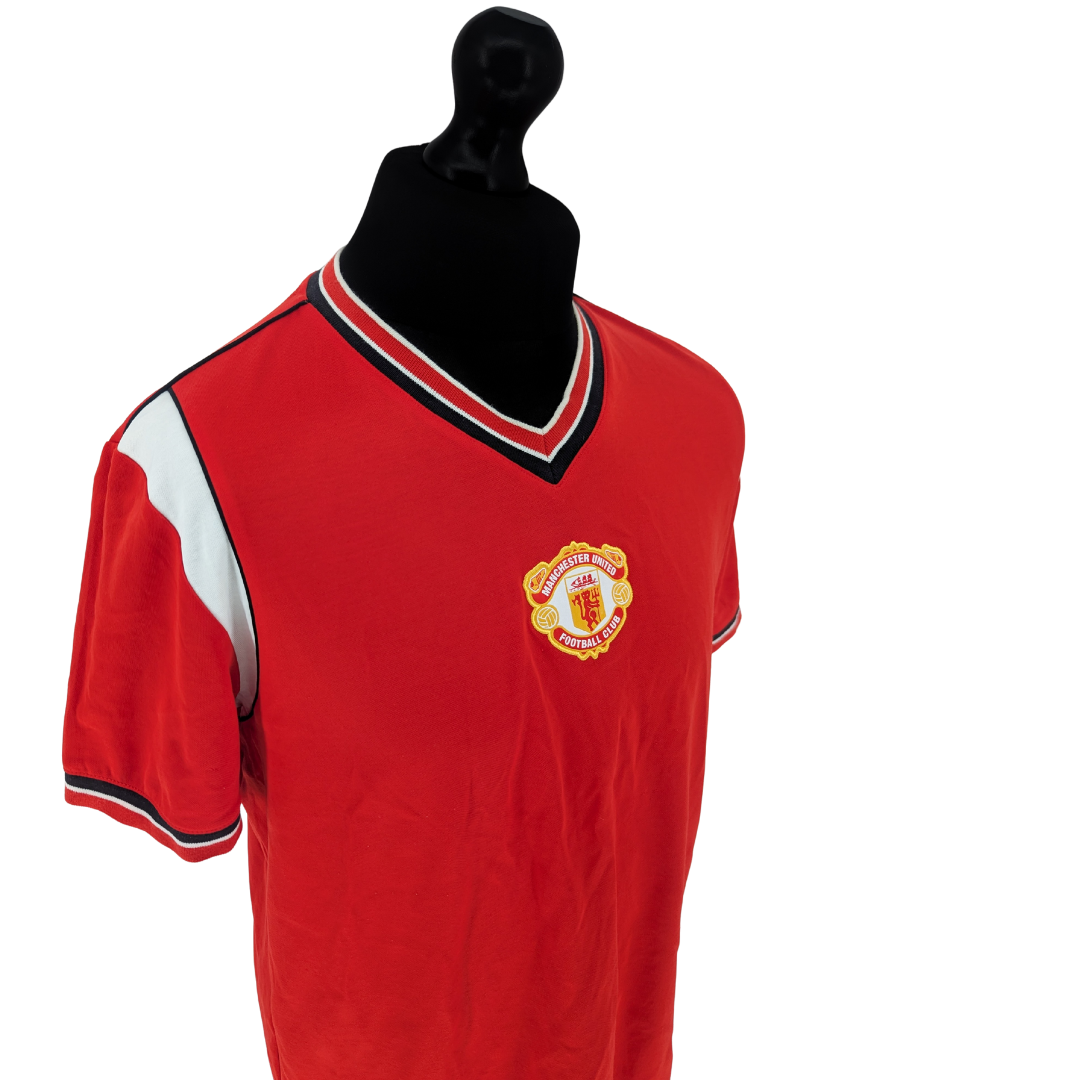 Manchester United home football shirt 1984/86 - (XL)