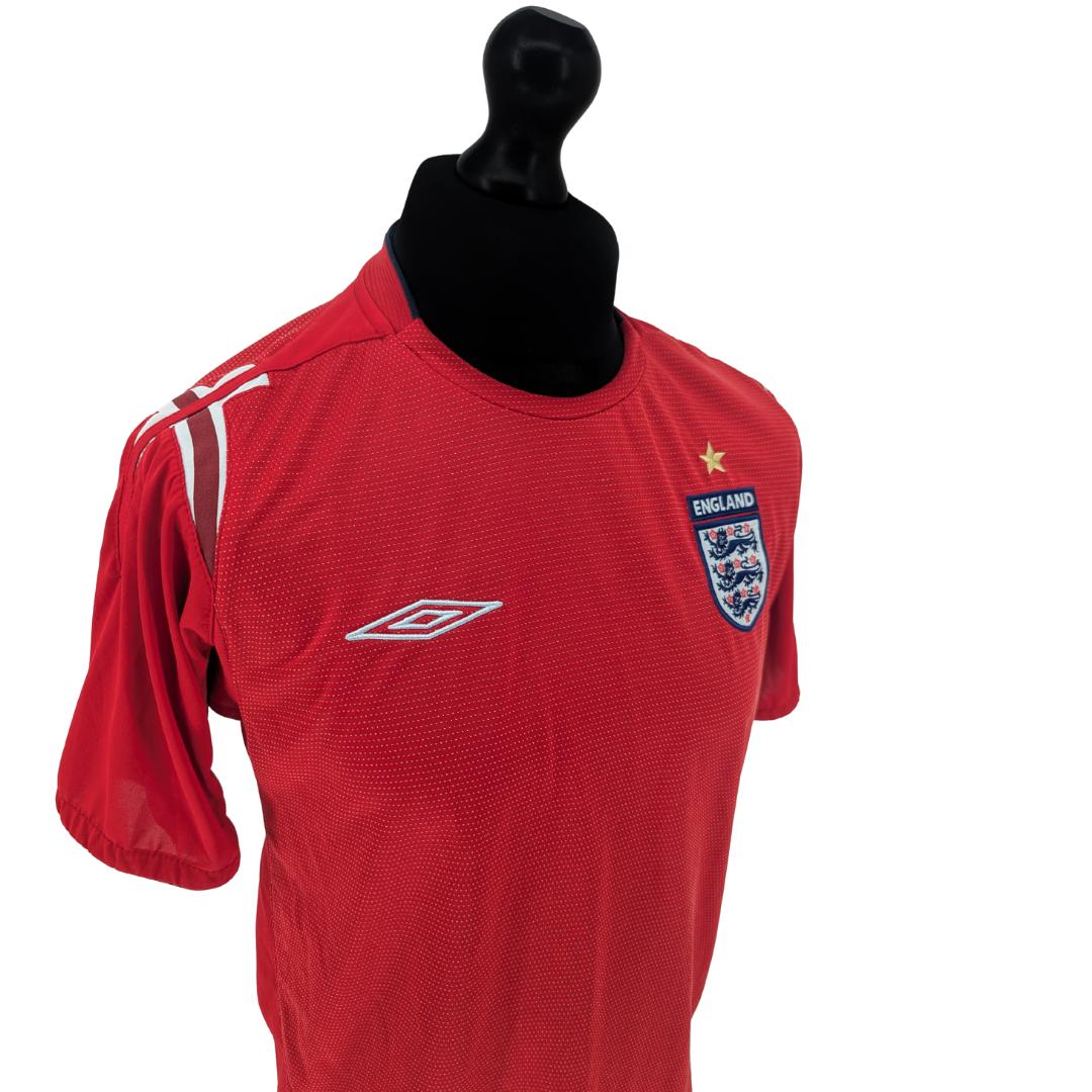 England away football shirt 2004/06 - (M)