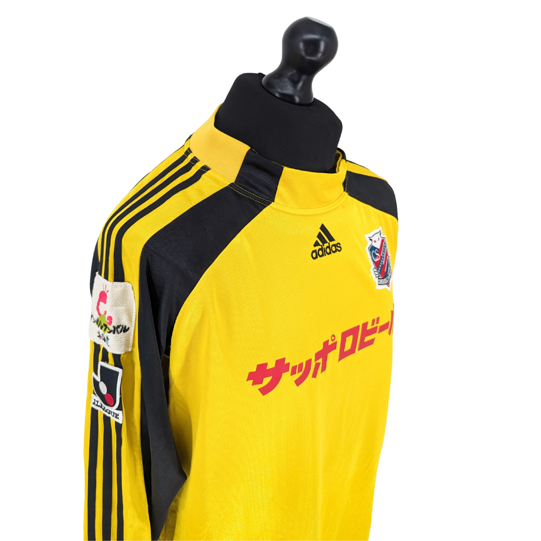 Consadole Sapporo goalkeeper football shirt 1999/00