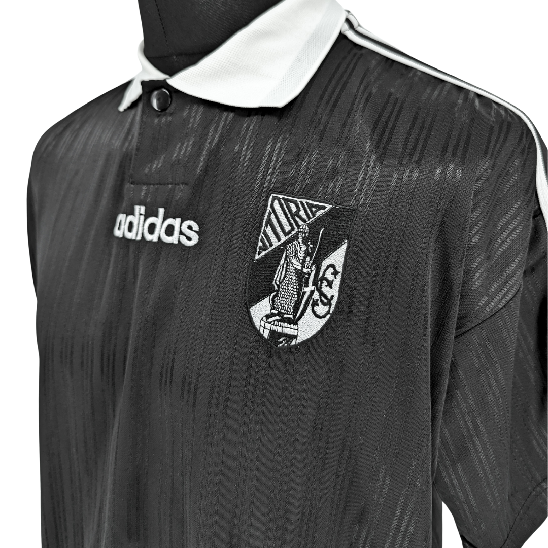 Vitoria SC U19 away football shirt 1996/98