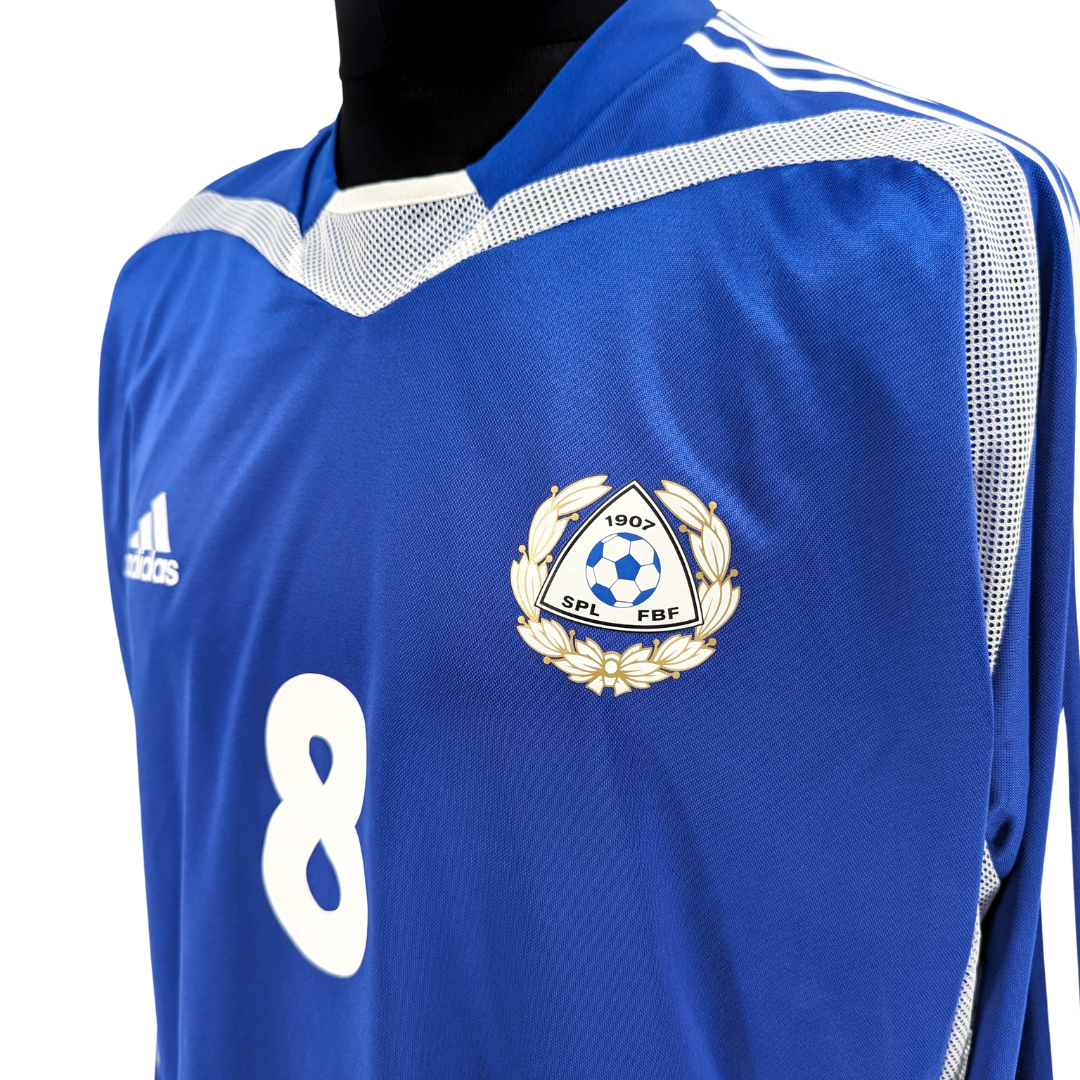 Finland away football shirt 2004/05