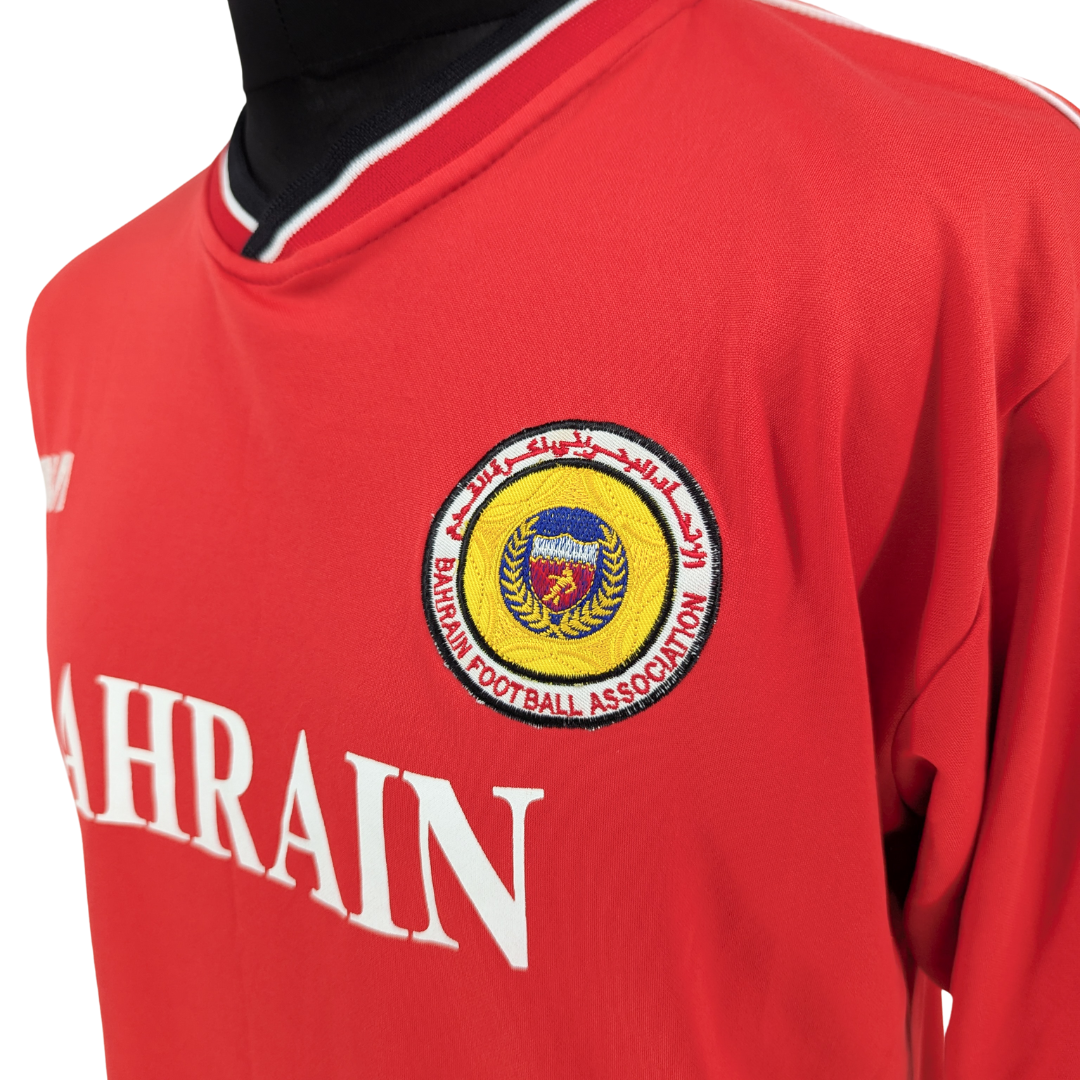 Bahrain home football shirt 2001/02