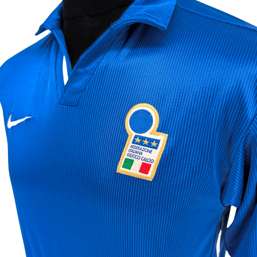 Italy home football shirt 1997/98