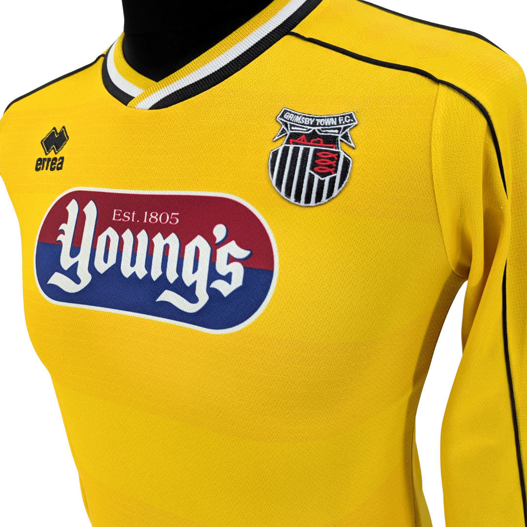 Grimsby Town goalkeeper football shirt 2019/20 - (XXS)