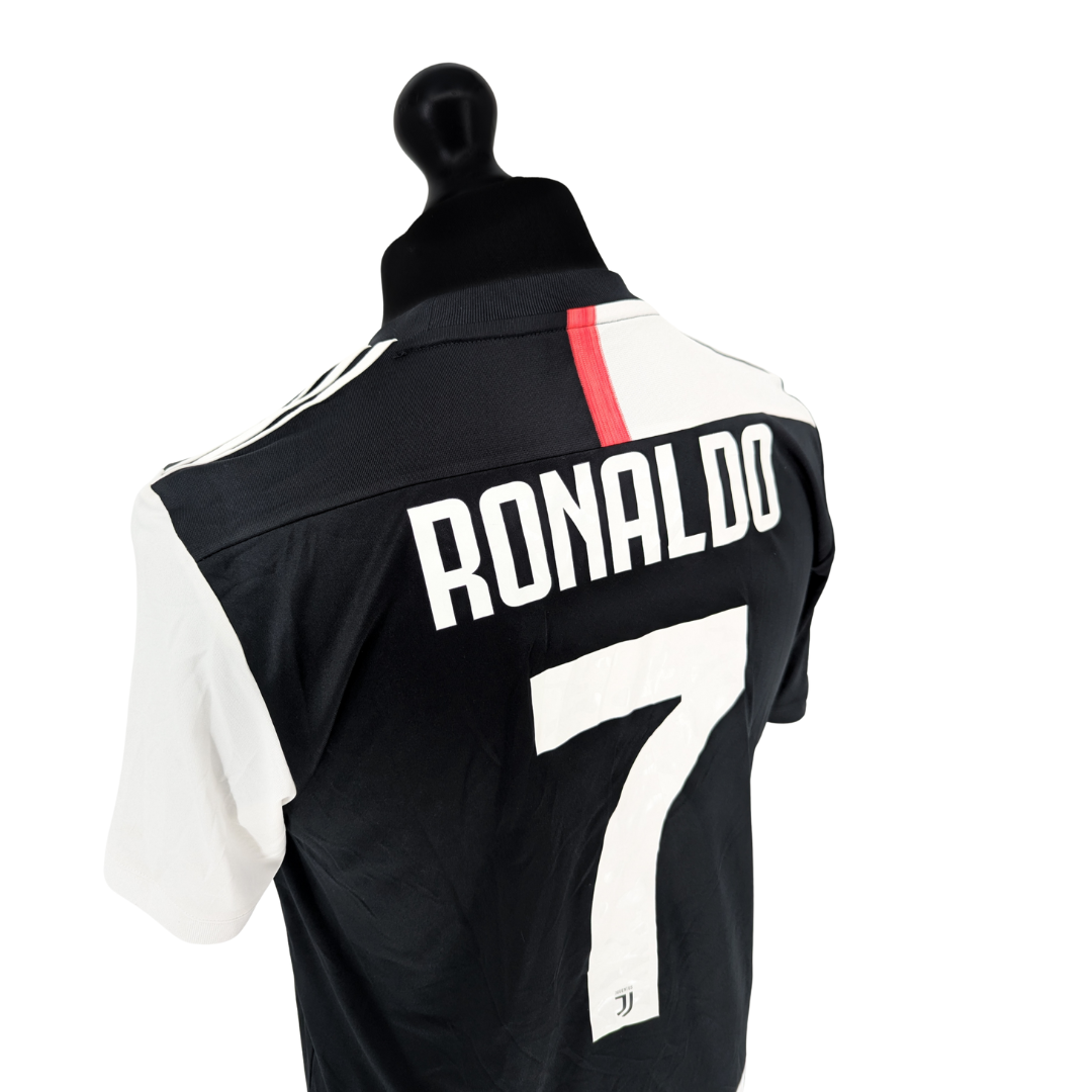 Juventus home football shirt 2019/20 - (M)