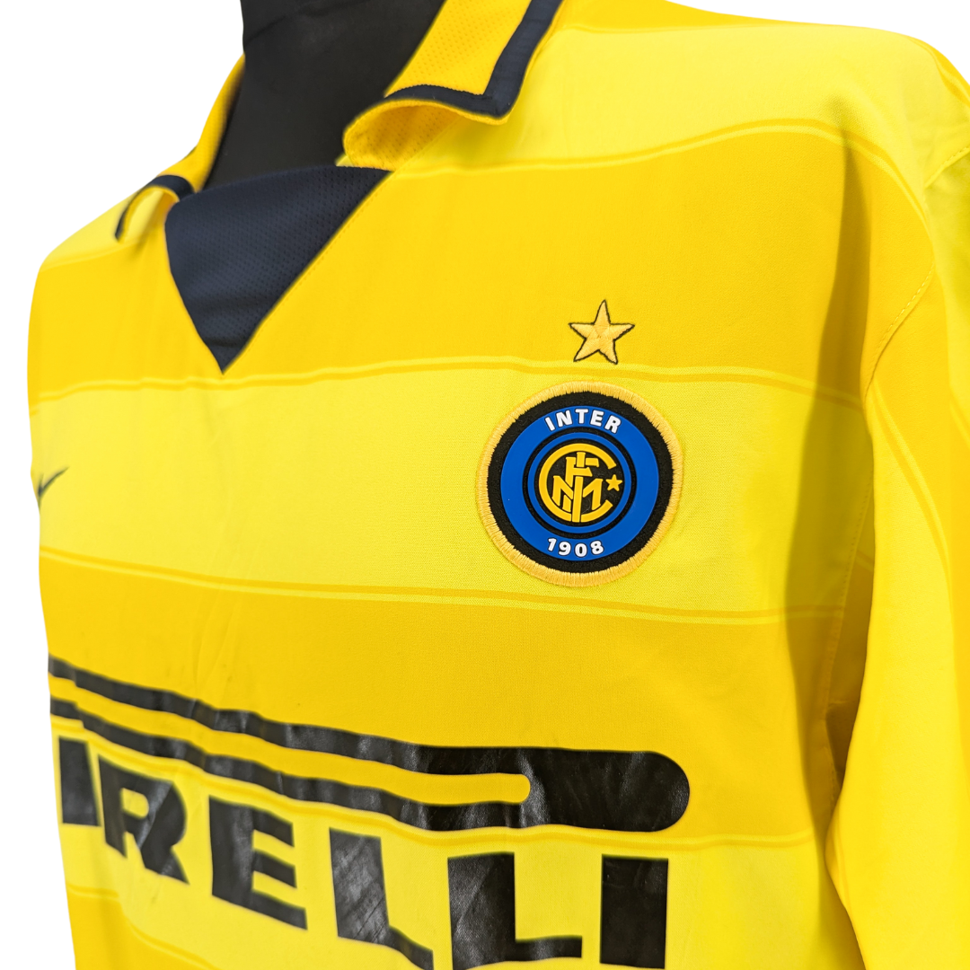 Inter Milan away football shirt 2003/04