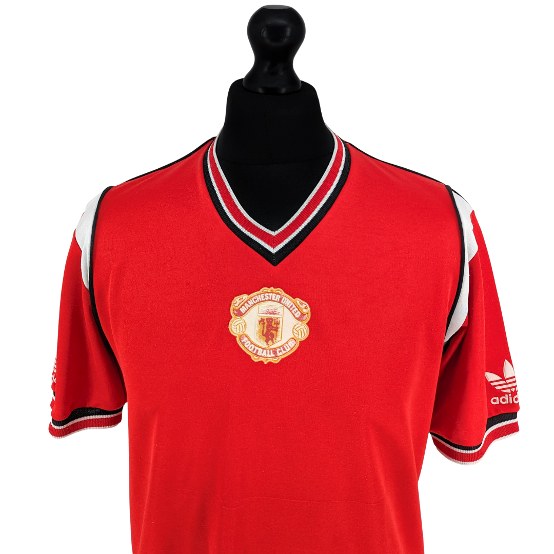 Manchester United home football shirt 1984/86 - (L)