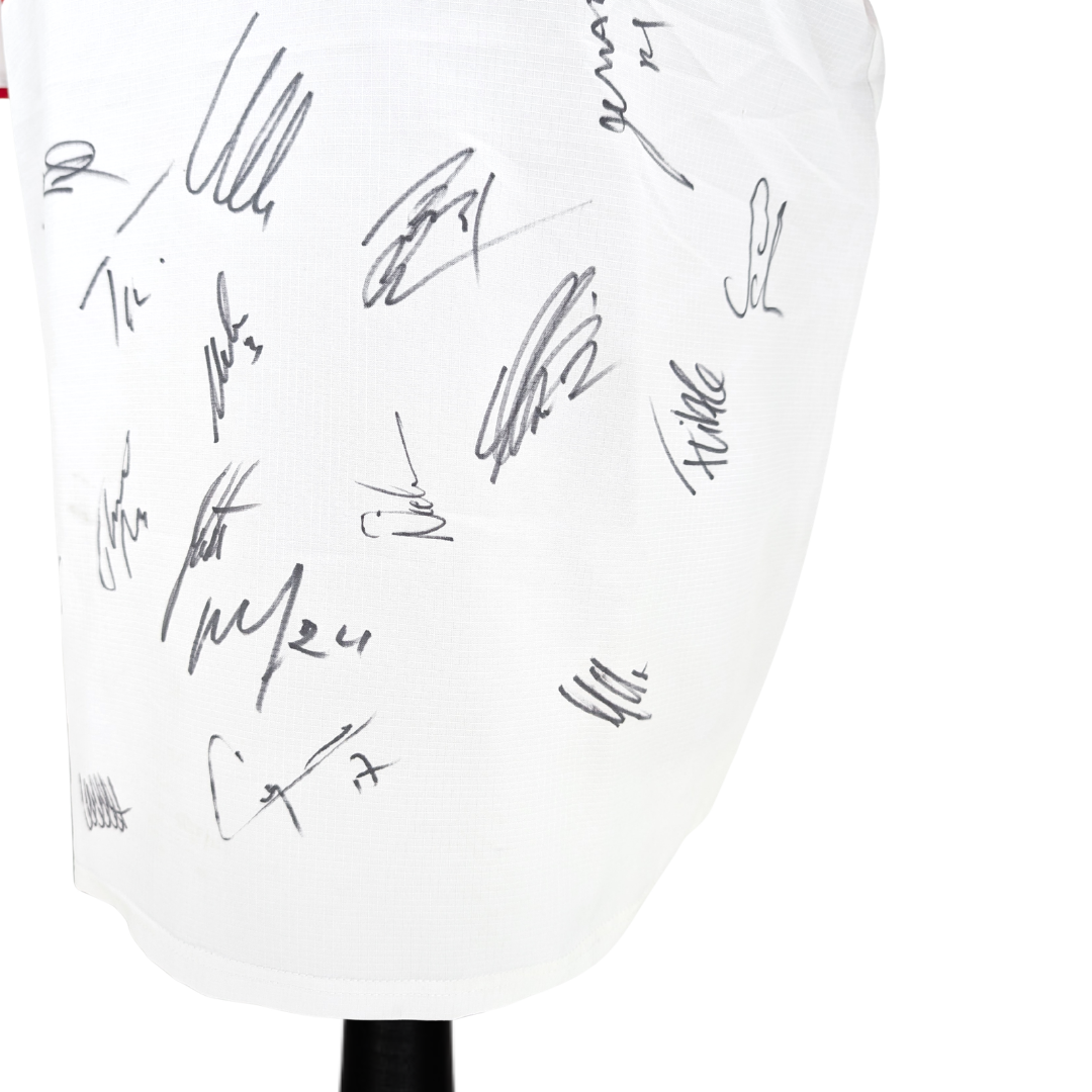 Stuttgart signed home football shirt 2006/07 - (L)