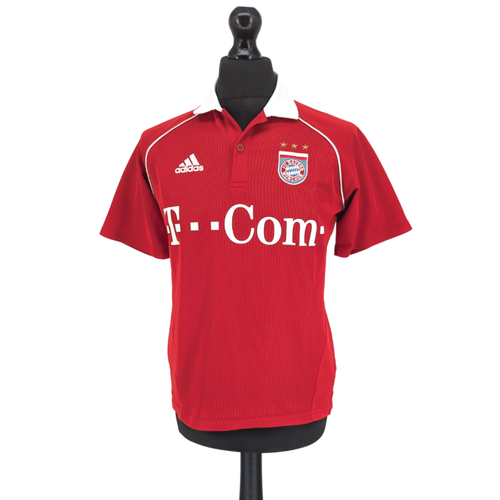 Bayern Munich home football shirt 2005/06