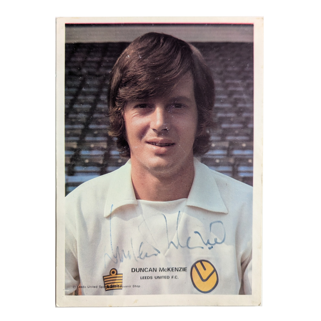 Duncan McKenzie signed photograph - Leeds United 1975/76 - (A5)
