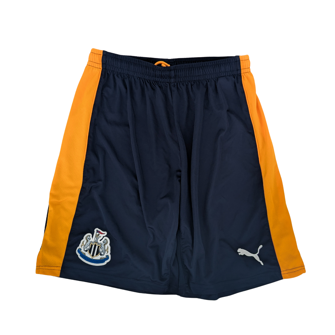 Newcastle United away football shorts 2016/17