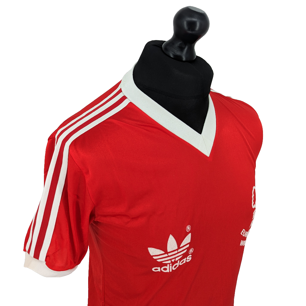 Nottingham Forest home football shirt 1977/81